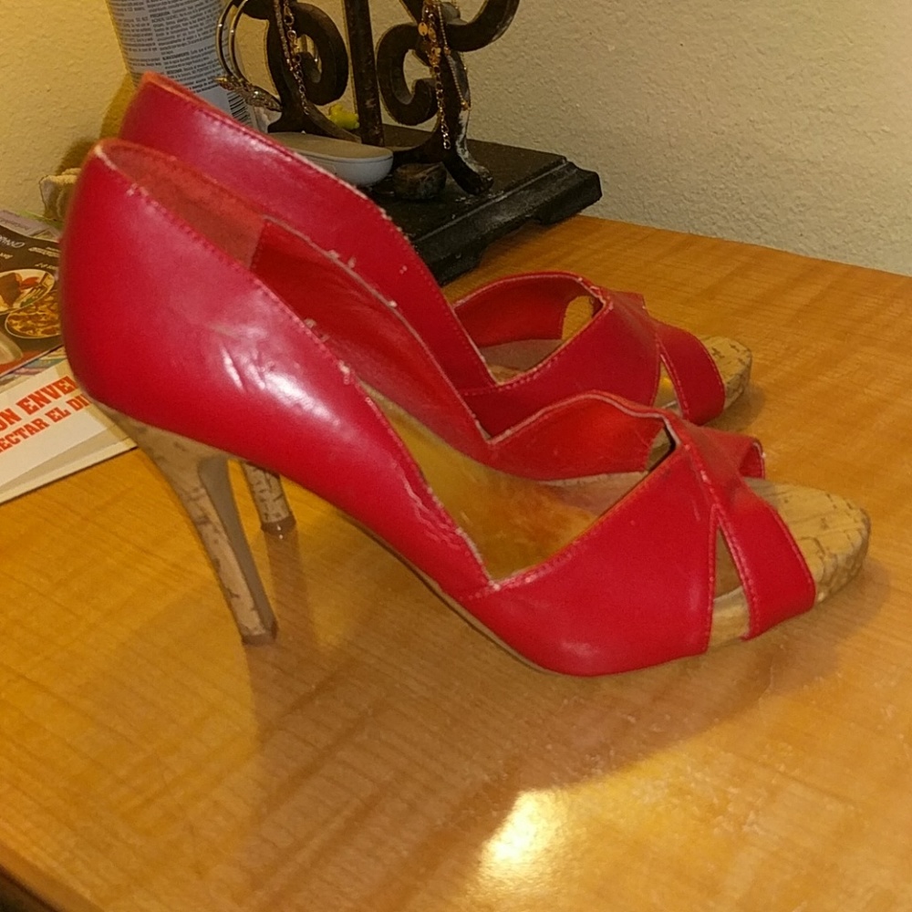 Red open toe heels - Picture 4 of 5